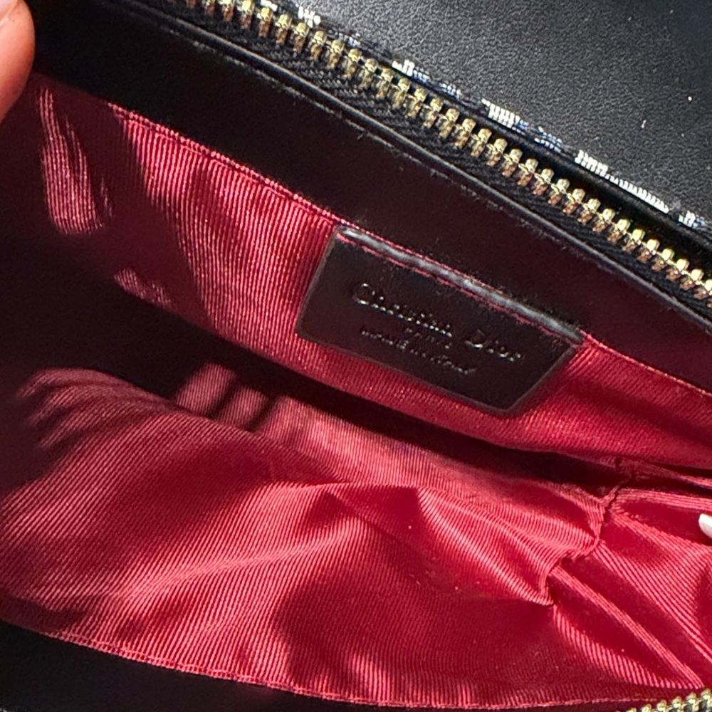 Oblique Black & White Saddle Bag - Picture 3 of 10
